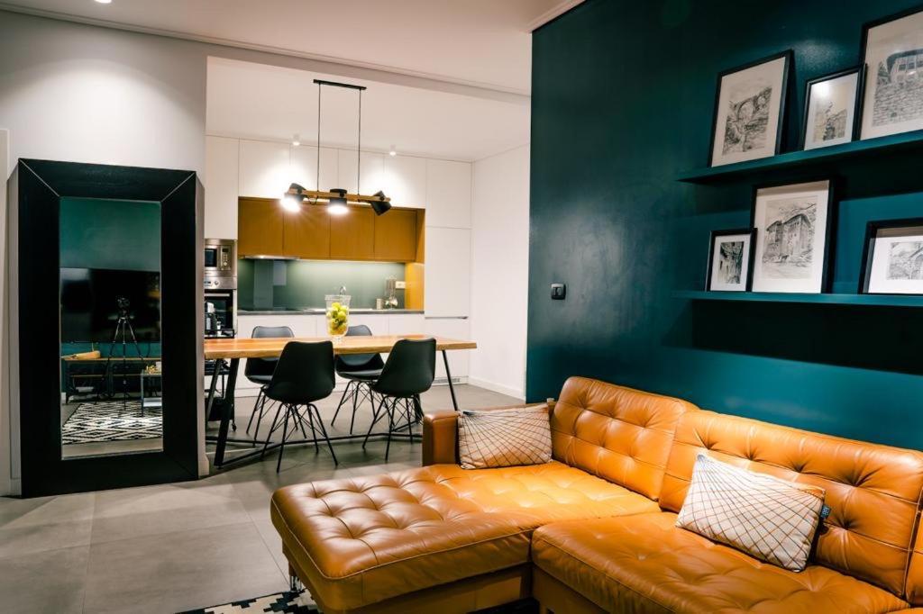 Novi'S Luxury Apartment 1 Gjirokastër Екстериор снимка
