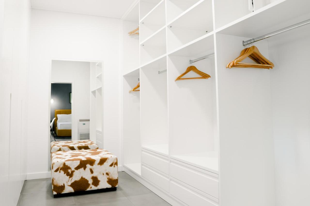 Novi'S Luxury Apartment 1 Gjirokastër Екстериор снимка